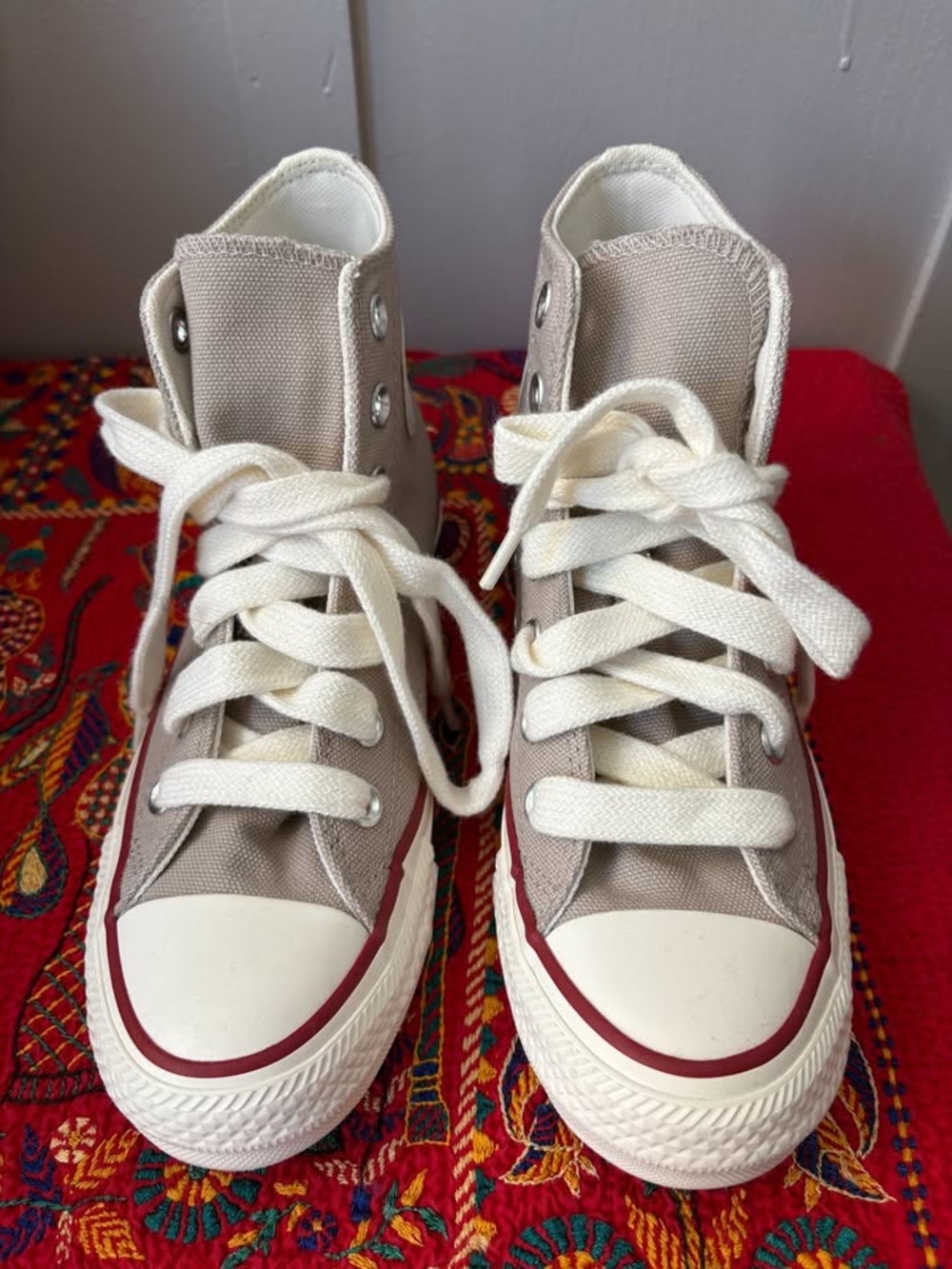 Converse High-Top Sneakers in Beige with White Laces and Red Trim
